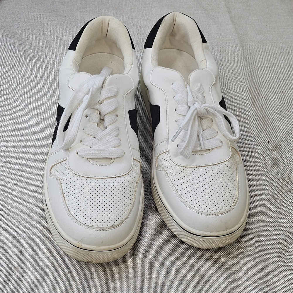 MIA Mandey Women White Black Fashion Sneakers Low Top Lace Up Size 10M